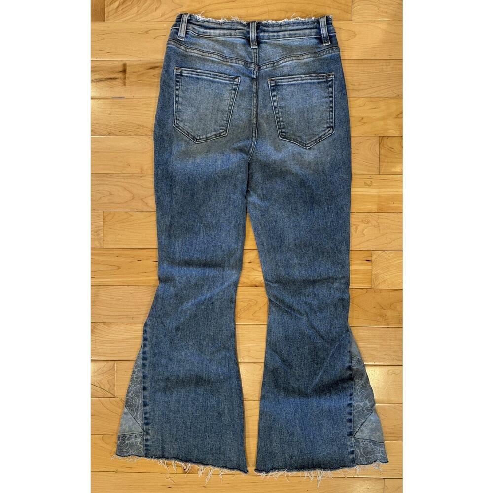 Bridge By Gly Women's Ultra High Rise Super Flare Jeans Distressed Size 28 - Picture 4 of 6